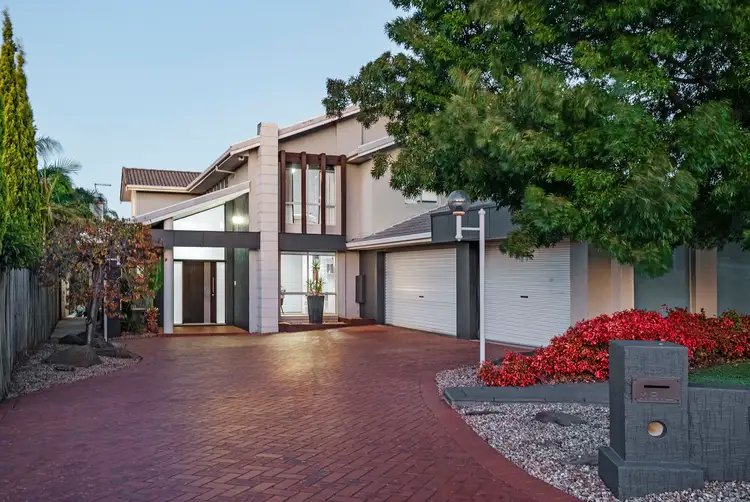 30 Reed Crescent