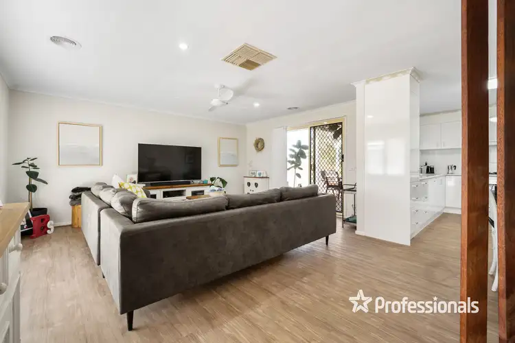 Fifth view of Homely house listing, 18 Osprey Circuit, West Wodonga VIC 3690