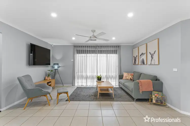 Fifth view of Homely house listing, 13 Elgin Close, Hillside VIC 3037