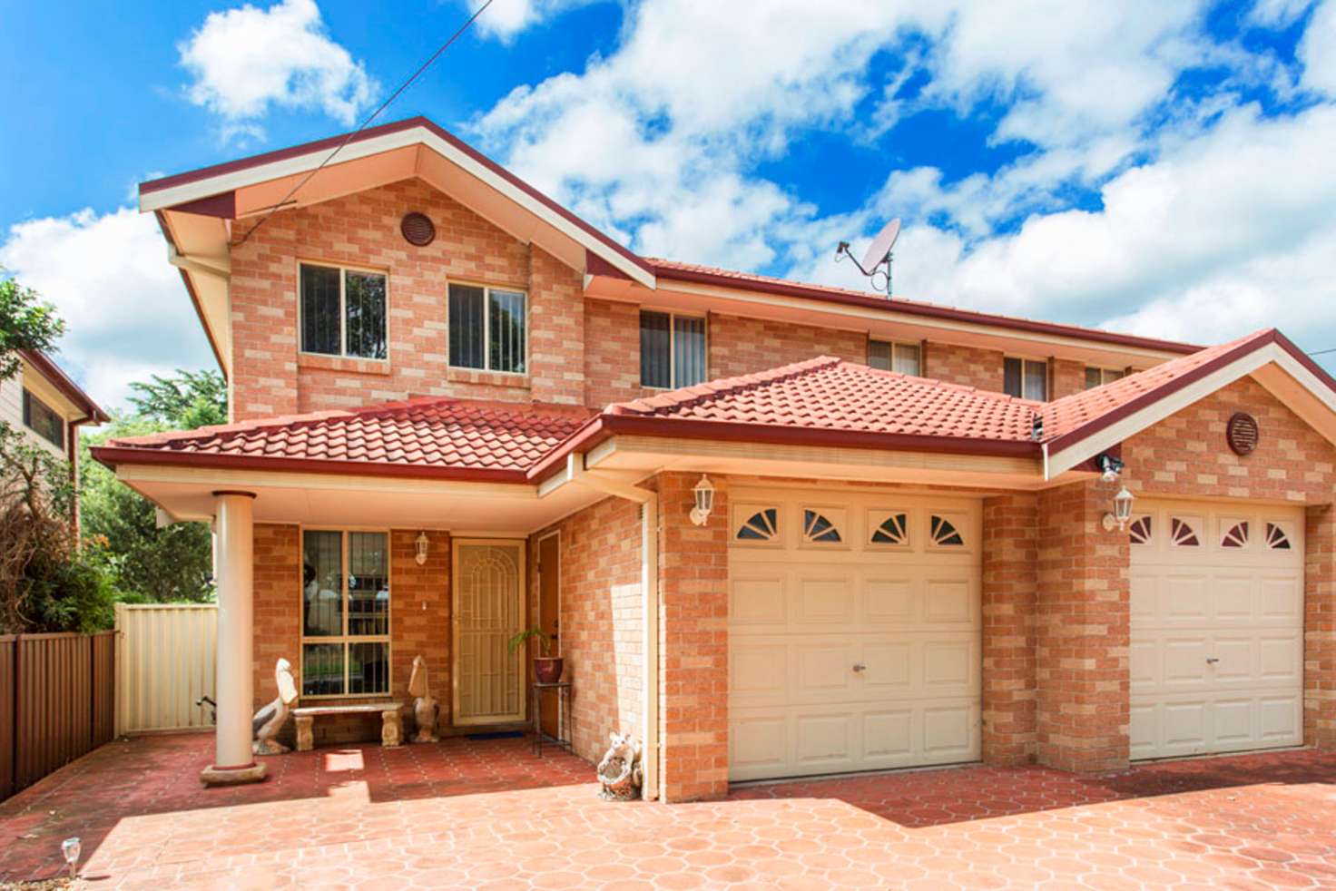 Main view of Homely semiDetached listing, 17 Rivenoak Avenue, Padstow NSW 2211