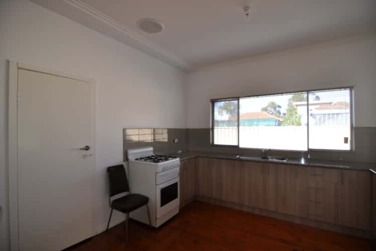 Fifth view of Homely unit listing, 4/2 Almond Avenue, Brooklyn VIC 3012