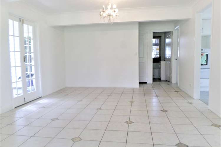 Second view of Homely unit listing, B/3 Dover Street, Hawthorne QLD 4171