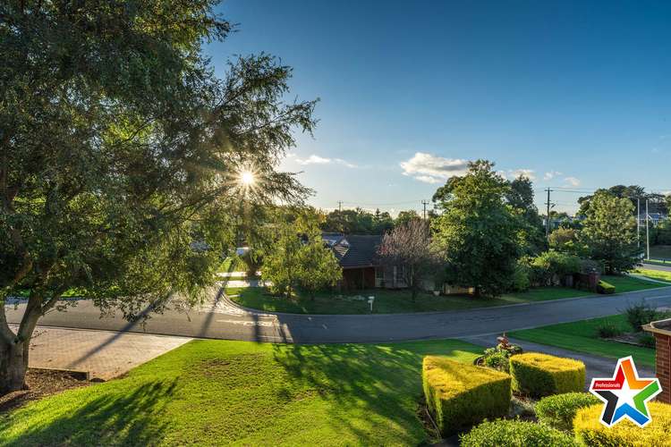 Third view of Homely house listing, 2 The Briars, Mooroolbark VIC 3138