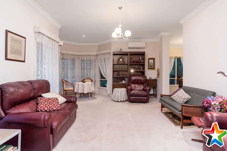 Third view of Homely house listing, 2/21-25 Cambridge Road, Mooroolbark VIC 3138