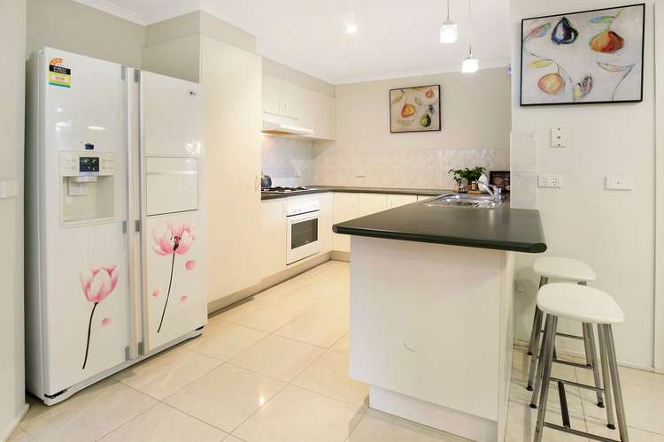 Fifth view of Homely house listing, 7 Felicia Way, Sydenham VIC 3037