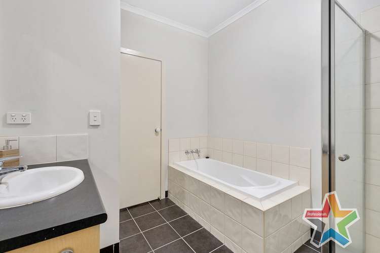 Fifth view of Homely townhouse listing, 102/13-15 Hewish Road, Croydon VIC 3136