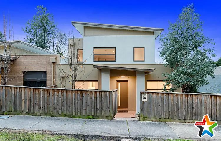 2/87 Lincoln Road, Croydon VIC 3136
