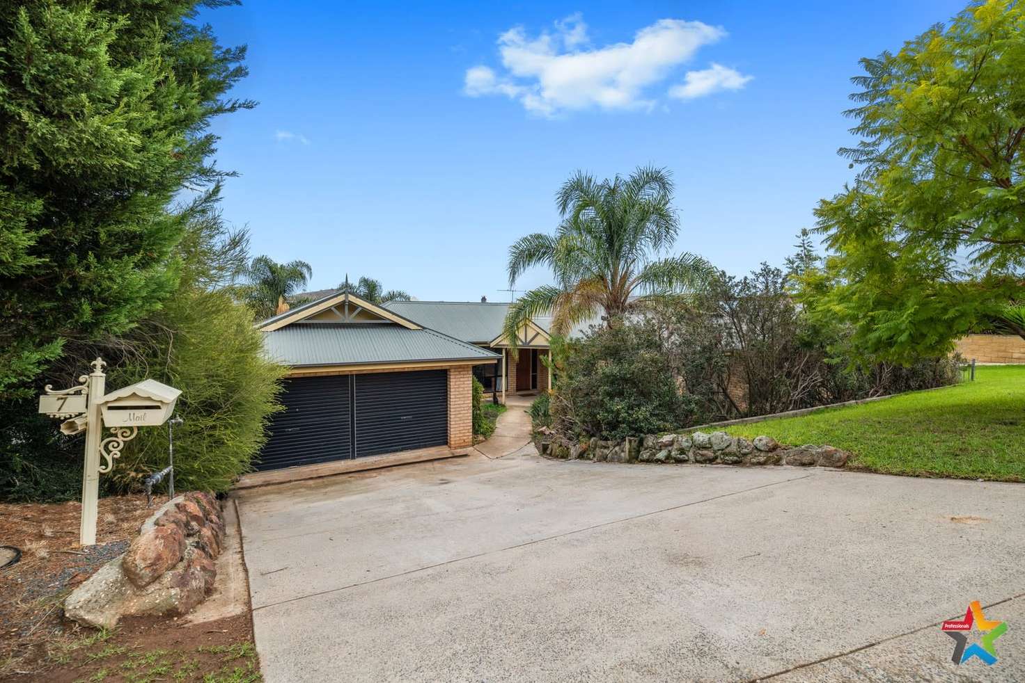 Main view of Homely house listing, 7 Elizabeth Crescent, Bellbridge VIC 3691