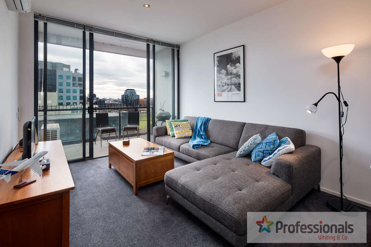 Main view of Homely apartment listing, 1411/610 St Kilda Road, Melbourne VIC 3004