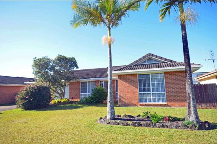Main view of Homely house listing, 4 Lilli Pilli Close, Lakewood NSW 2443