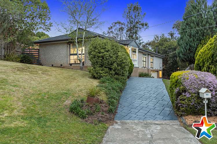 Second view of Homely house listing, 7 Iris Court, Mooroolbark VIC 3138