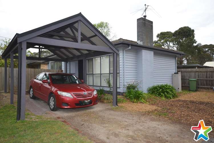 Second view of Homely house listing, 8 Shield Court, Kilsyth VIC 3137