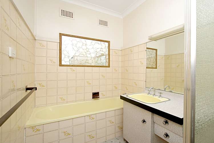 Fifth view of Homely house listing, 2 Elke Crescent, Chester Hill NSW 2162