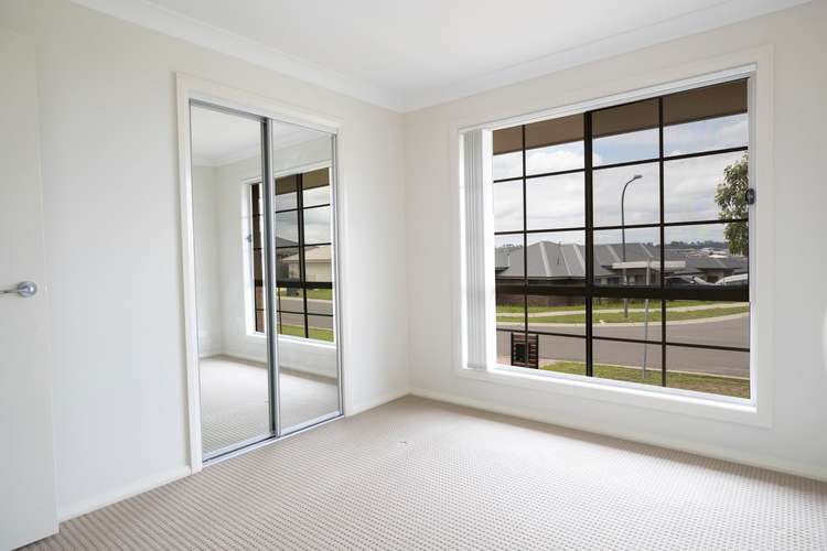 Fifth view of Homely house listing, 25 Finch Crescent, Aberglasslyn NSW 2320