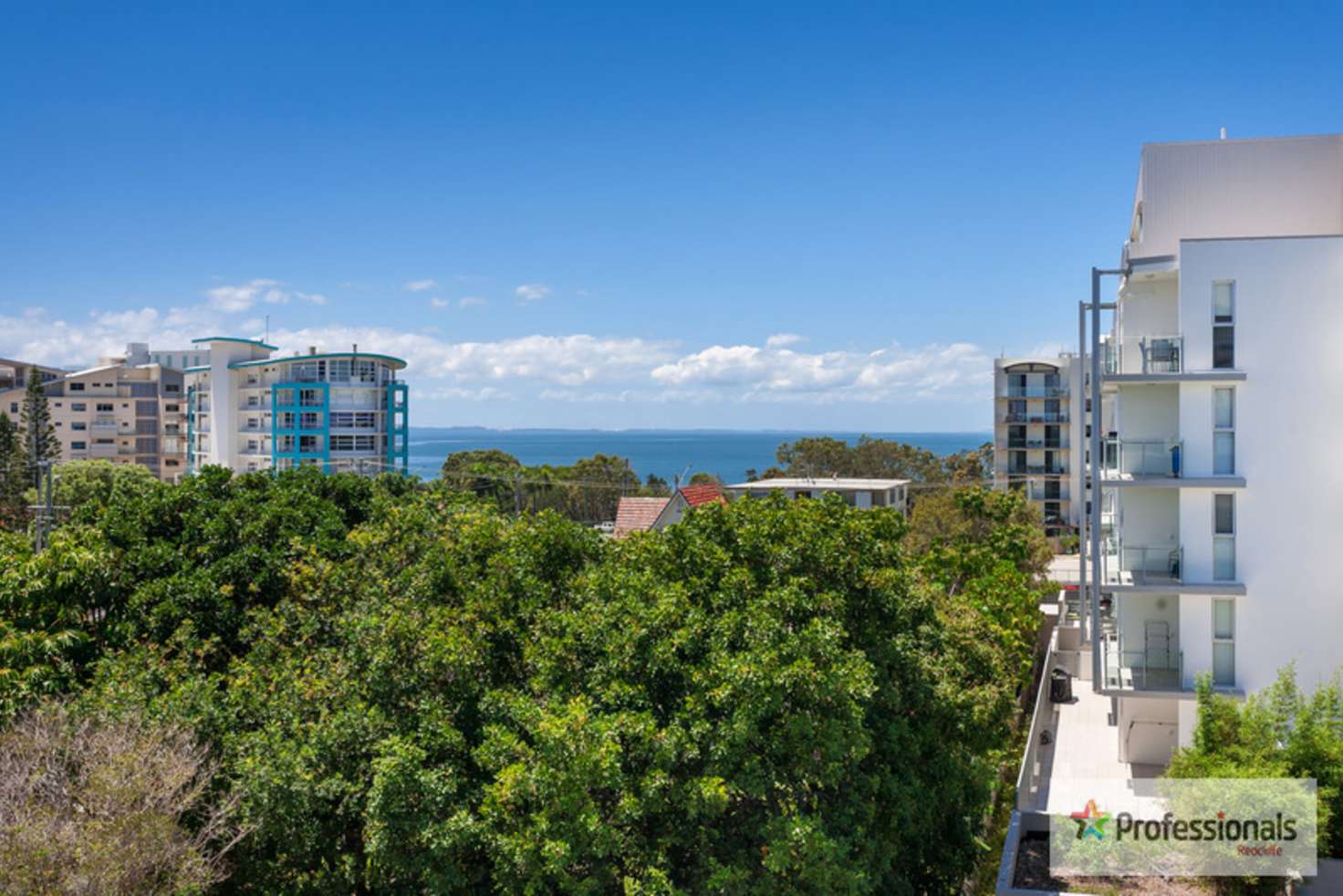 Main view of Homely unit listing, 8/11 Dix Street, Redcliffe QLD 4020
