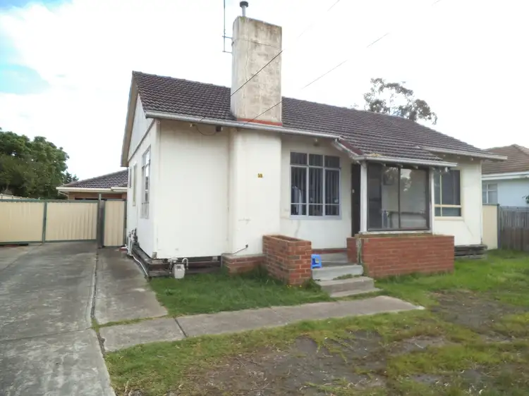 59 Churchill Avenue
