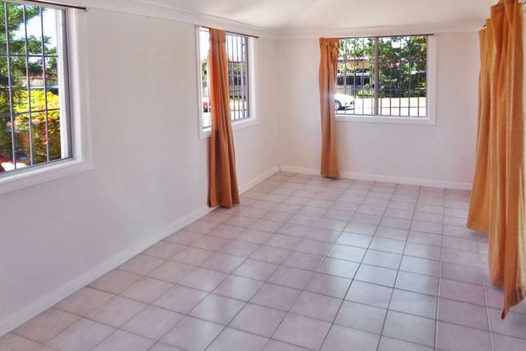 Fifth view of Homely house listing, 2 Winslow Street, Darra QLD 4076