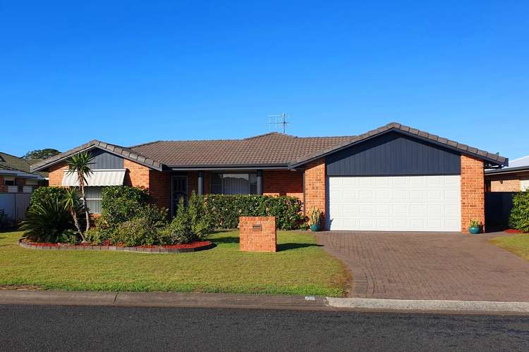 Second view of Homely house listing, 82 Amanda Crescent, Forster NSW 2428