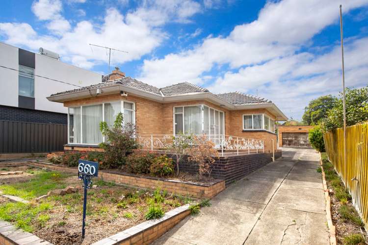 Main view of Homely house listing, 660 Pascoe Vale Road, Oak Park VIC 3046