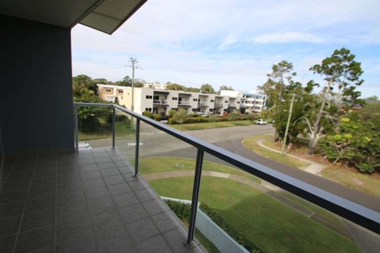 Second view of Homely townhouse listing, 1/11 Wattle Avenue, Bongaree QLD 4507