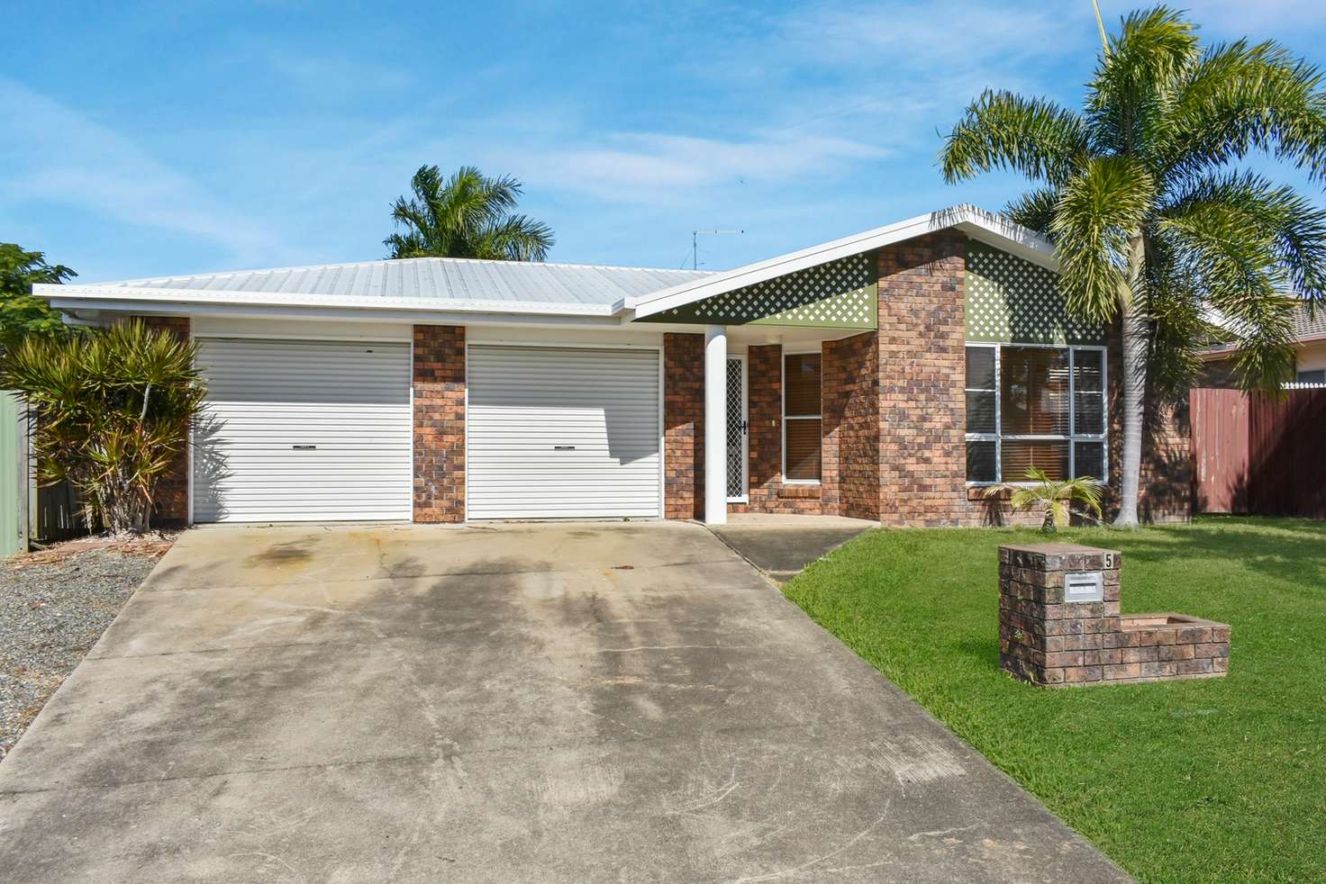 Main view of Homely house listing, 5 Lochmaben Court, Beaconsfield QLD 4740