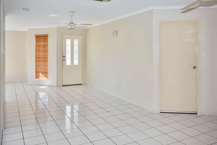 Third view of Homely house listing, 5 Lochmaben Court, Beaconsfield QLD 4740