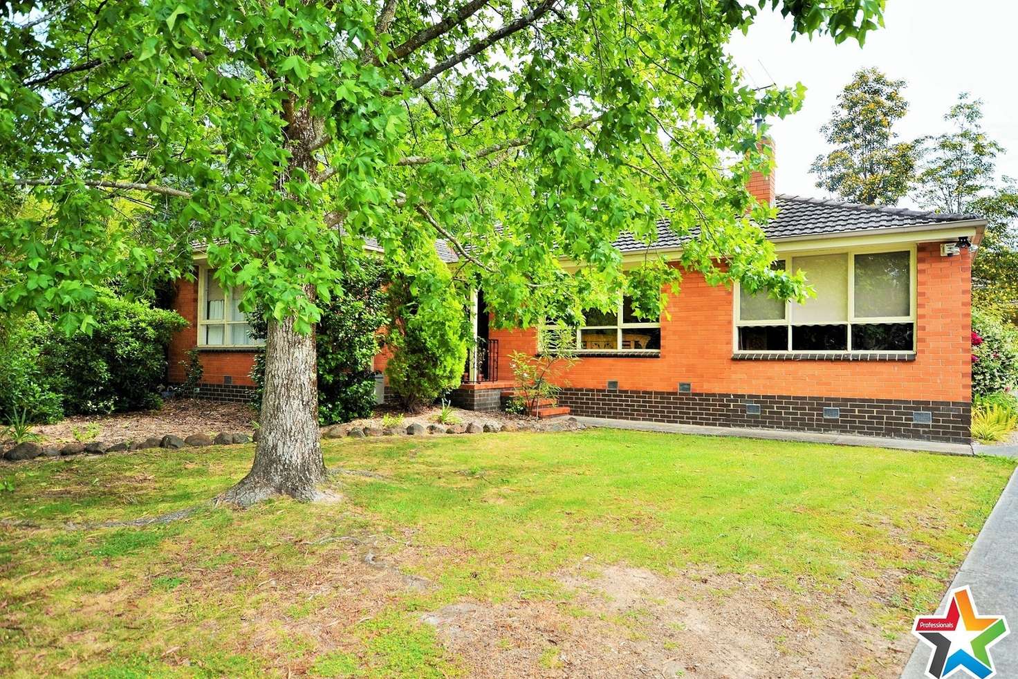 Main view of Homely unit listing, 1/1 Rodleigh Street, Croydon VIC 3136