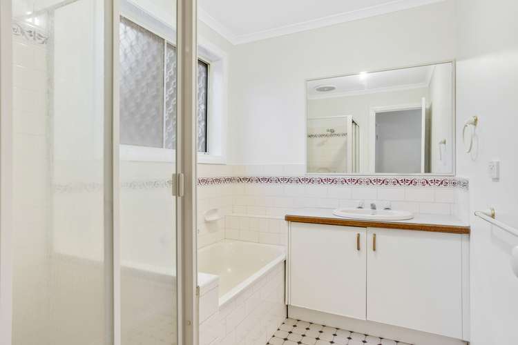 Sixth view of Homely house listing, 2 Mordaunt Drive, Hillside VIC 3037