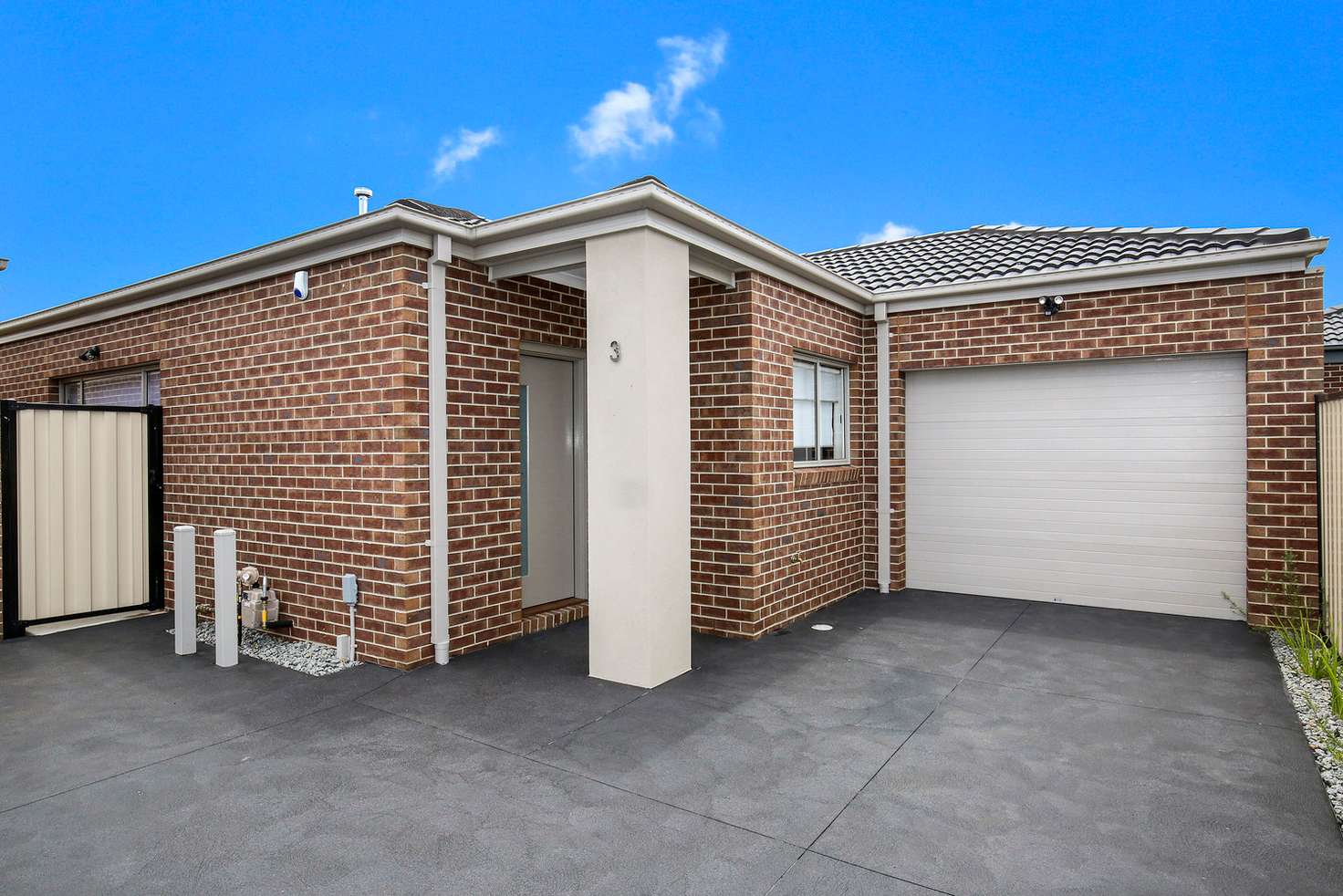 Main view of Homely unit listing, 3/4 Arminell Court, Hillside VIC 3037
