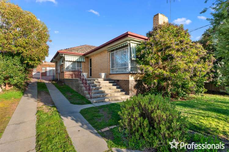 15 Woods Street, Kennington VIC 3550