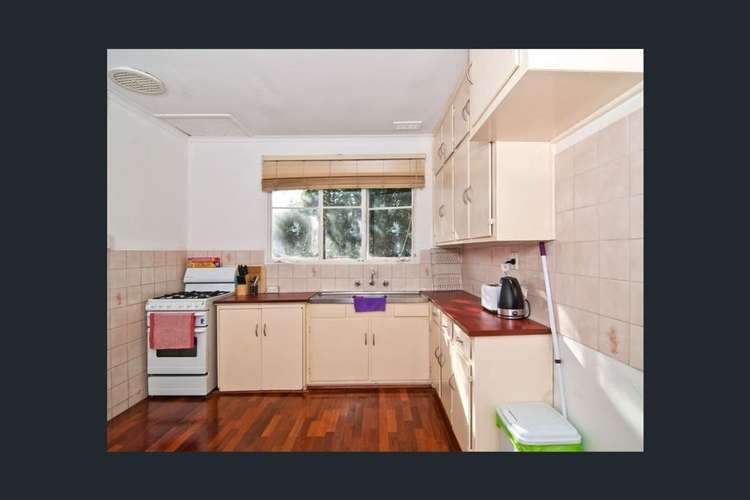 Second view of Homely house listing, 18 Lilly Pilly Avenue, Doveton VIC 3177