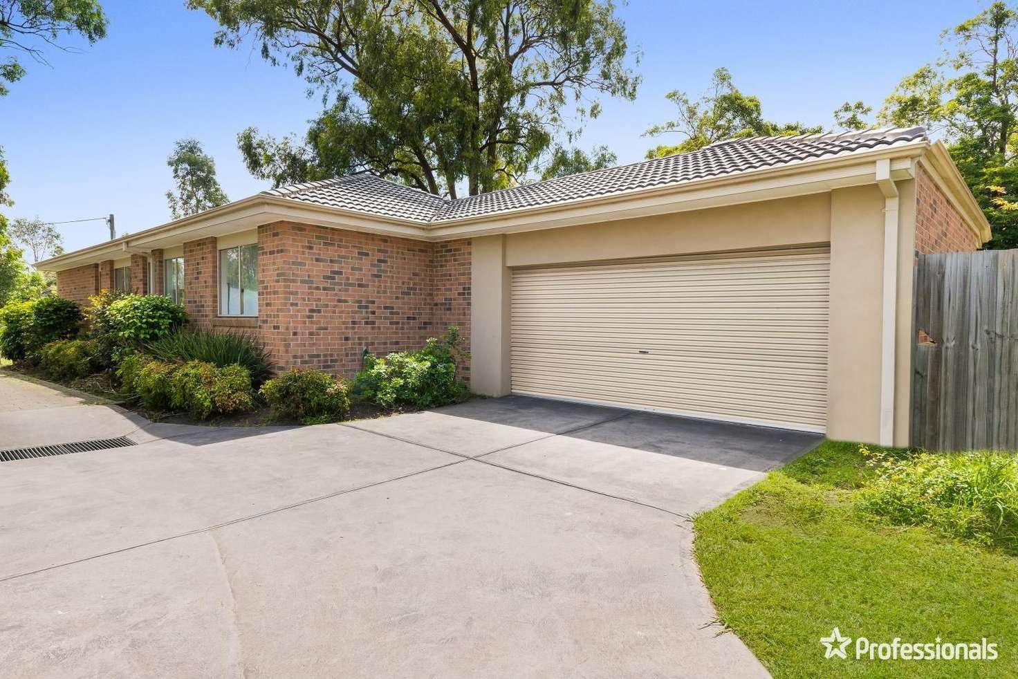 Main view of Homely unit listing, 1/18 Parker Avenue, Boronia VIC 3155