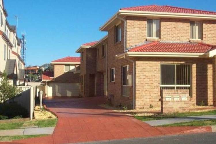 Main view of Homely townhouse listing, 3/13 New Dapto Road, Wollongong NSW 2500