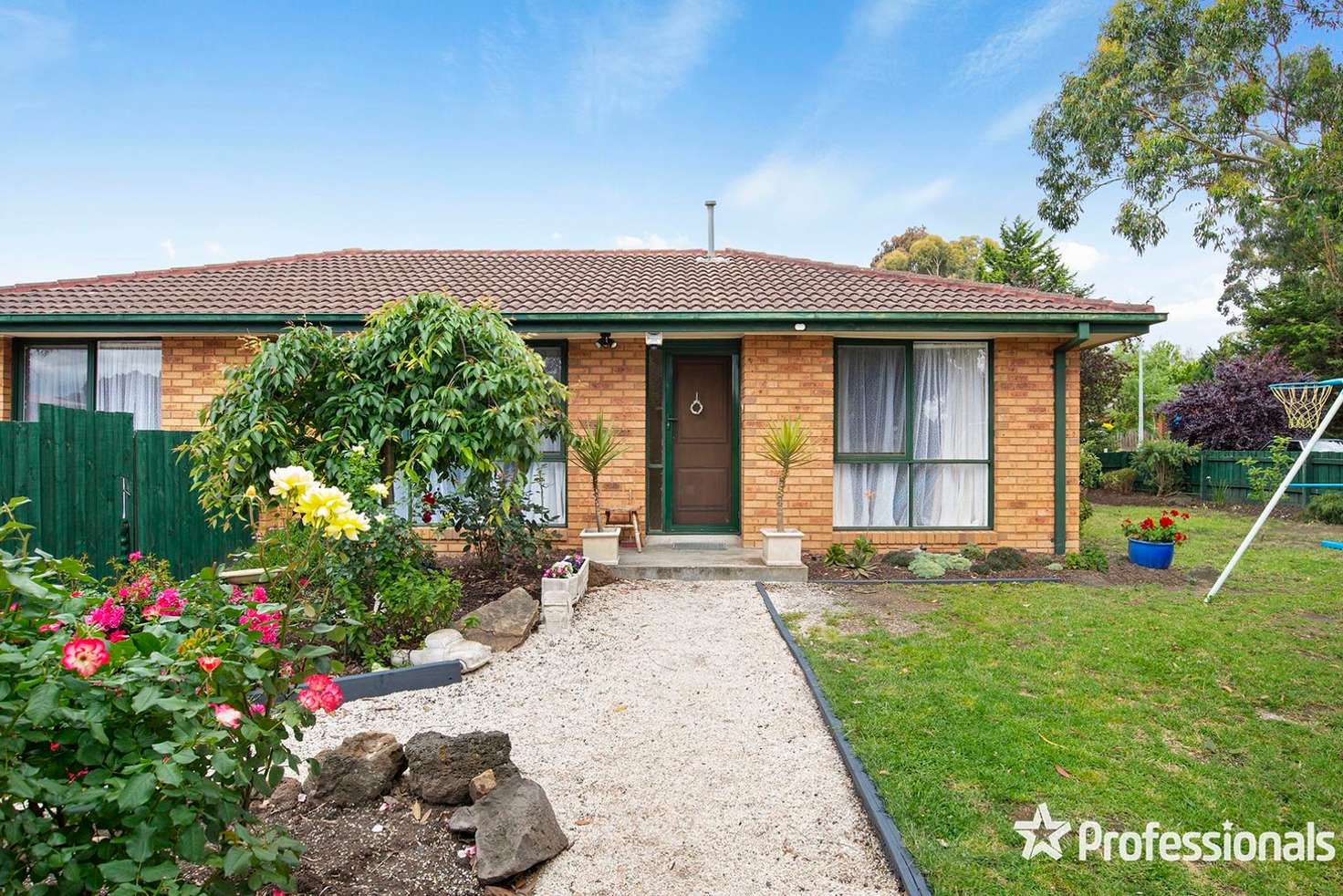 Main view of Homely house listing, 3 Honeysuckle Walk, Croydon South VIC 3136