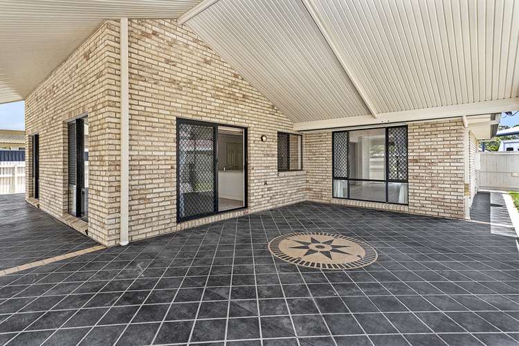 Third view of Homely house listing, 15 Grevillea Court, Rothwell QLD 4022