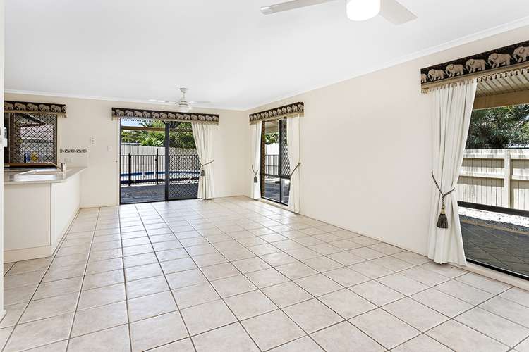 Fifth view of Homely house listing, 15 Grevillea Court, Rothwell QLD 4022