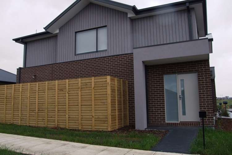 Main view of Homely townhouse listing, 88 Eaststone Avenue, Wollert VIC 3750