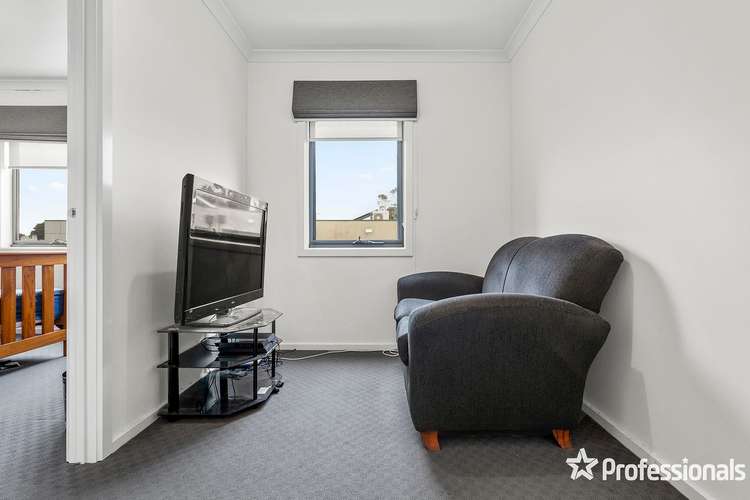 Fifth view of Homely house listing, 5 Toby Place, Mooroolbark VIC 3138