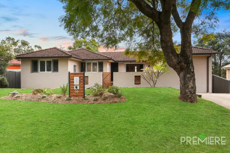 16 Kembla Crescent