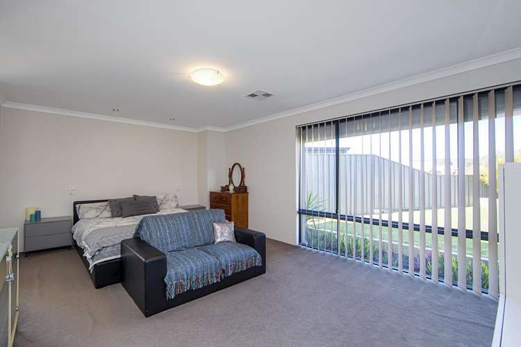 Fourth view of Homely house listing, 4 Avalon Lane, Wattle Grove WA 6107