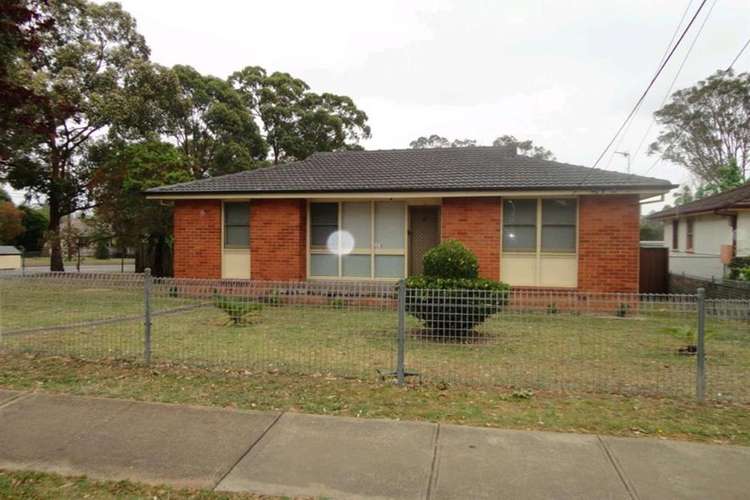 Main view of Homely house listing, 8 Mendana Street, Lethbridge Park NSW 2770