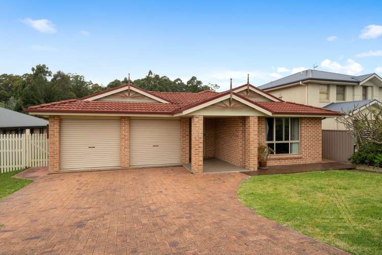 33 Emerald Drive, Meroo Meadow NSW 2540