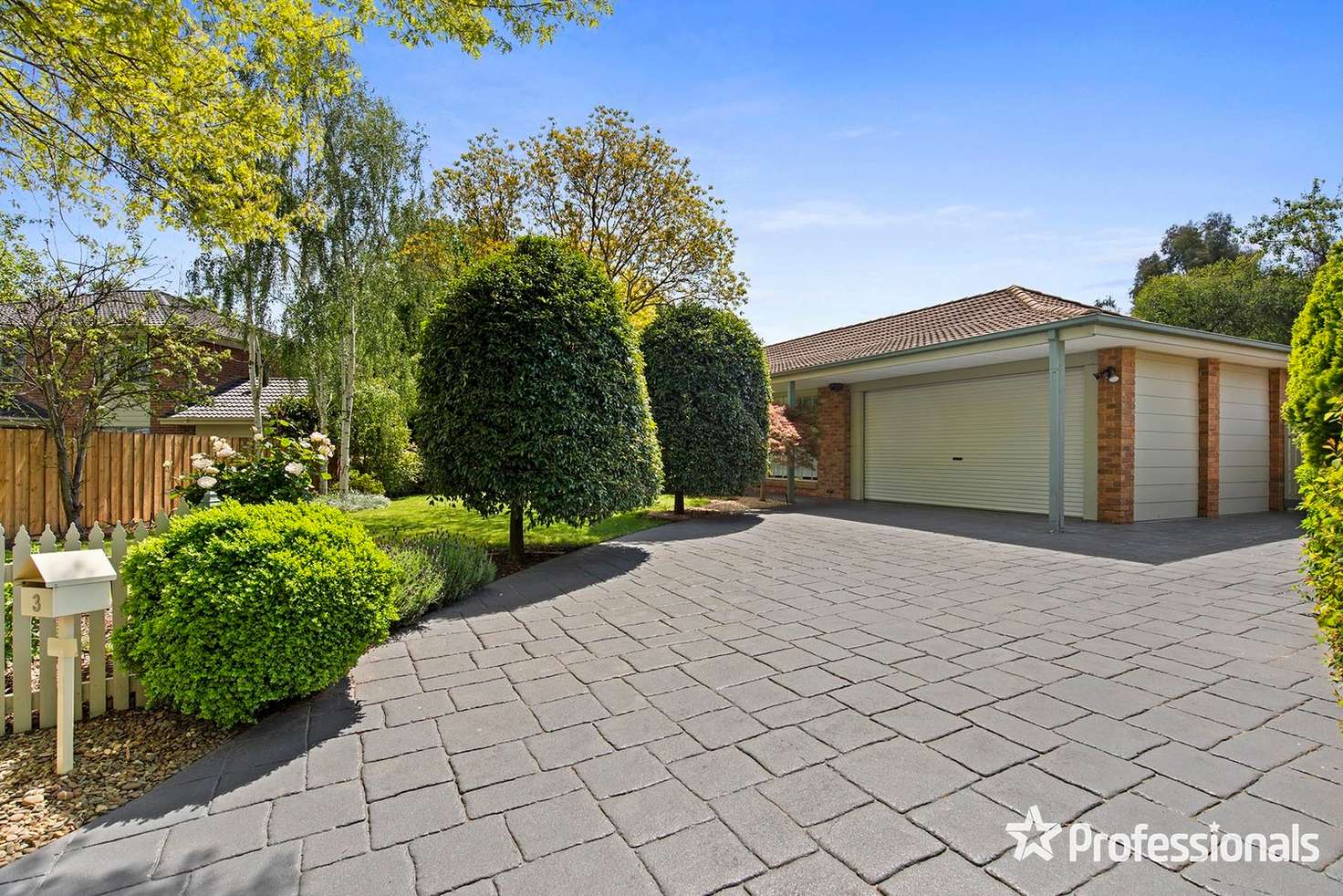 Main view of Homely house listing, 3 Henty Court, Mooroolbark VIC 3138