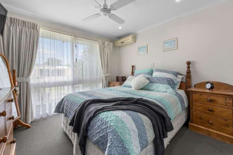Fourth view of Homely house listing, 2 Fleming Court, Seaford VIC 3198