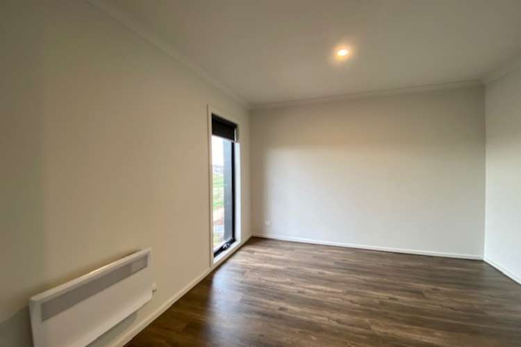 Fifth view of Homely townhouse listing, 16 Magenta Walk, Tarneit VIC 3029