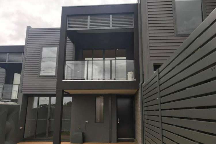 Second view of Homely townhouse listing, 7 Bailey Crescent, Oak Park VIC 3046