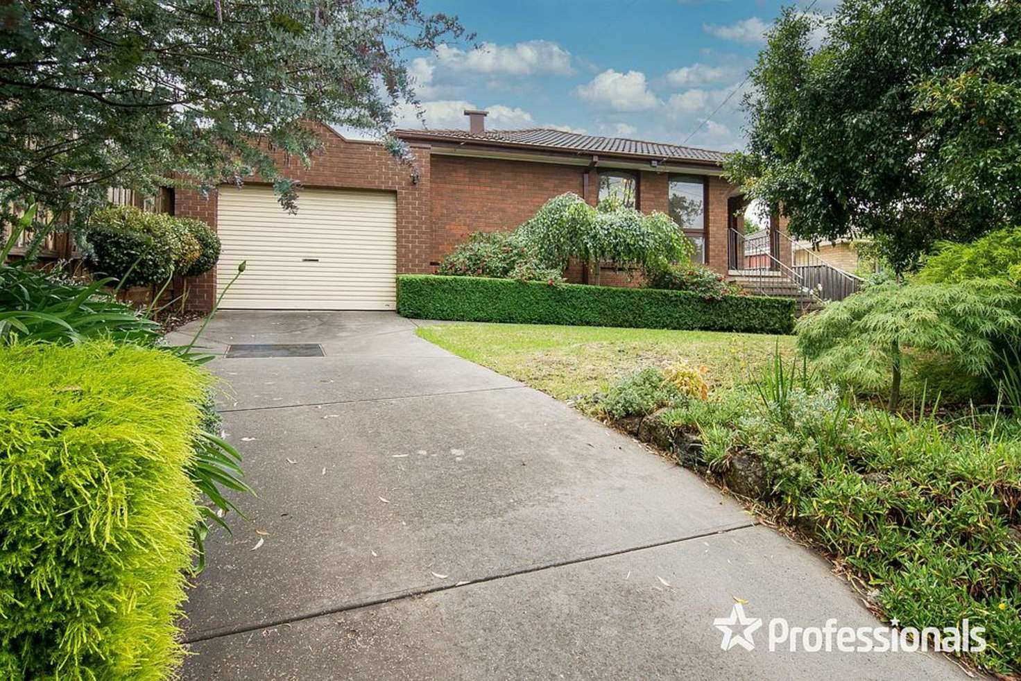 Main view of Homely unit listing, 1/7 Rachelle Drive, Wantirna VIC 3152