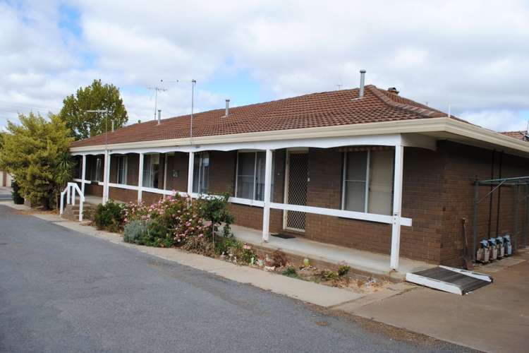 Main view of Homely unit listing, 2/21 High Street, Maryborough VIC 3465