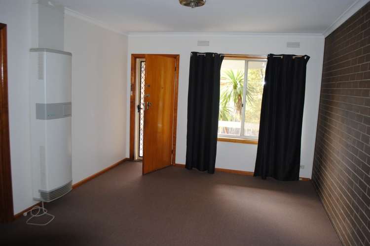 Fifth view of Homely unit listing, 2/21 High Street, Maryborough VIC 3465