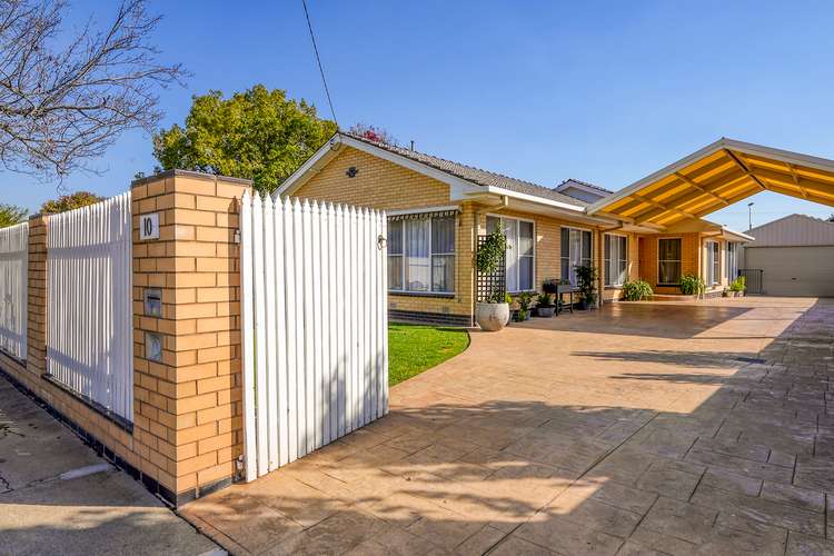 Main view of Homely house listing, 10 Gloucester Crescent, Shepparton VIC 3630